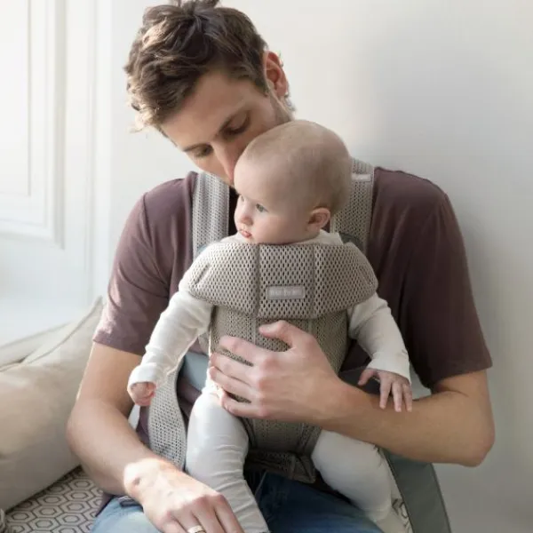 Baby Bjorn Mini 3D Mesh Greige> Buikdragers