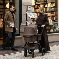Dubatti One E6 Kinderwagen 2-in-1 - Black / Walnut Brown><noscript><img width=