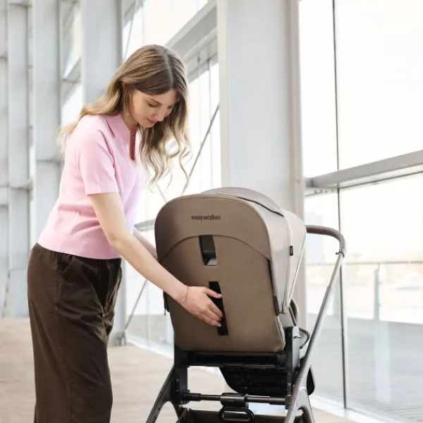 Easywalker Zoey Kinderwagen - Almond Taupe> Uitbreidbare Kinderwagens|Wandelwagens