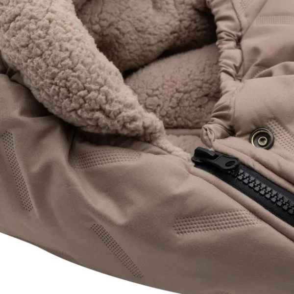 Jollein Voetenzak Groep 0+ 3/5 punts gordel - Embossed - Milky Coffee> Accessoires Kinderwagens|Accessoires Tweeling/Duo