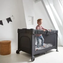 Koelstra Campingbedje - Travelsleeper T5><noscript><img width=