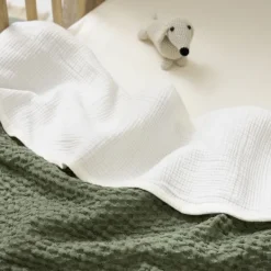 Meyco Baby Uni Wieglaken - Pre-Washed Hydrofiel - 75 x 100 cm - Soft Olive><noscript><img width=