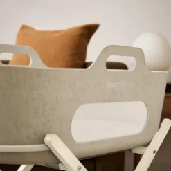 Snuz SnüzBaskit Moses Basket + Stand Set - Light Grey/Natural><noscript><img width=