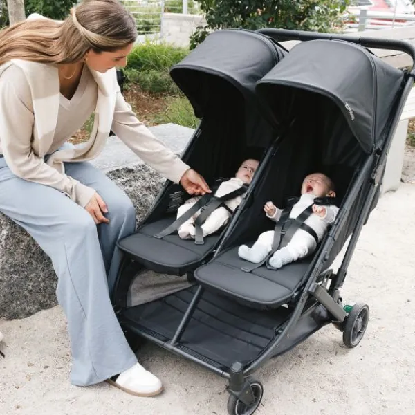 UPPAbaby MINU Duo Buggy - Greyson Carbon Frame Met Bruin Leer> Tweeling Buggy's