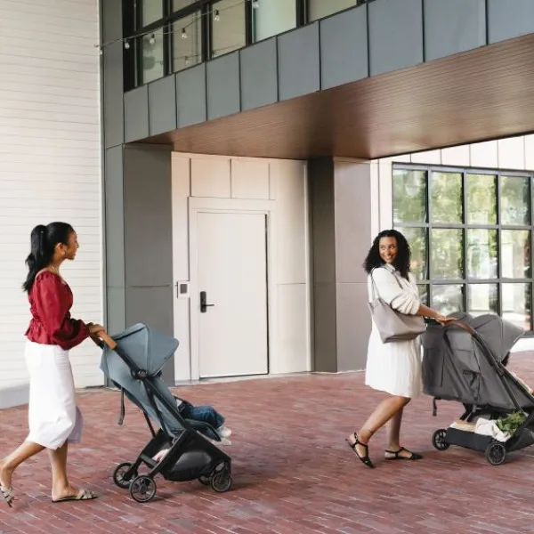 UPPAbaby MINU Duo Buggy - Greyson Carbon Frame Met Bruin Leer> Tweeling Buggy's